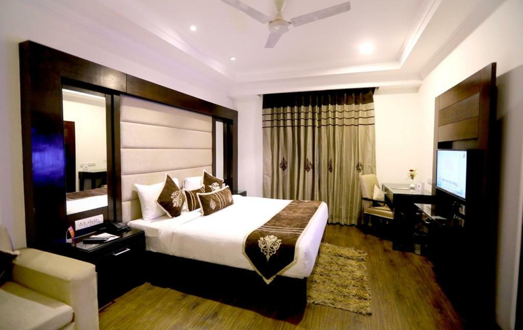 Bluemont Beacon Hotel New Delhi Gurgaon Eksteriør bilde